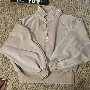 Zenana Outfitters Beige Sweatshirt